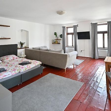 Apartman U Spinaru Тршешть Екстер'єр фото