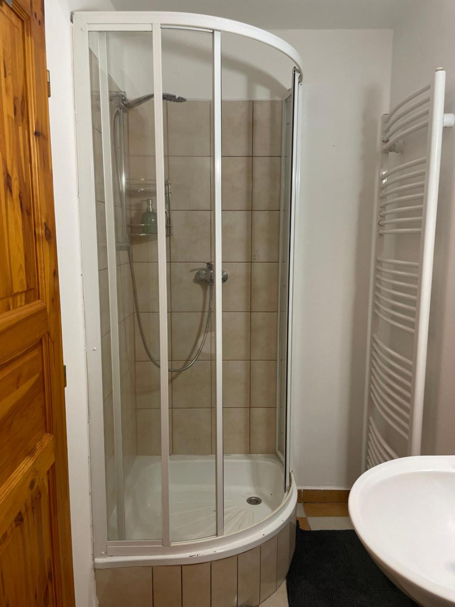 Apartman U Spinaru Тршешть Екстер'єр фото