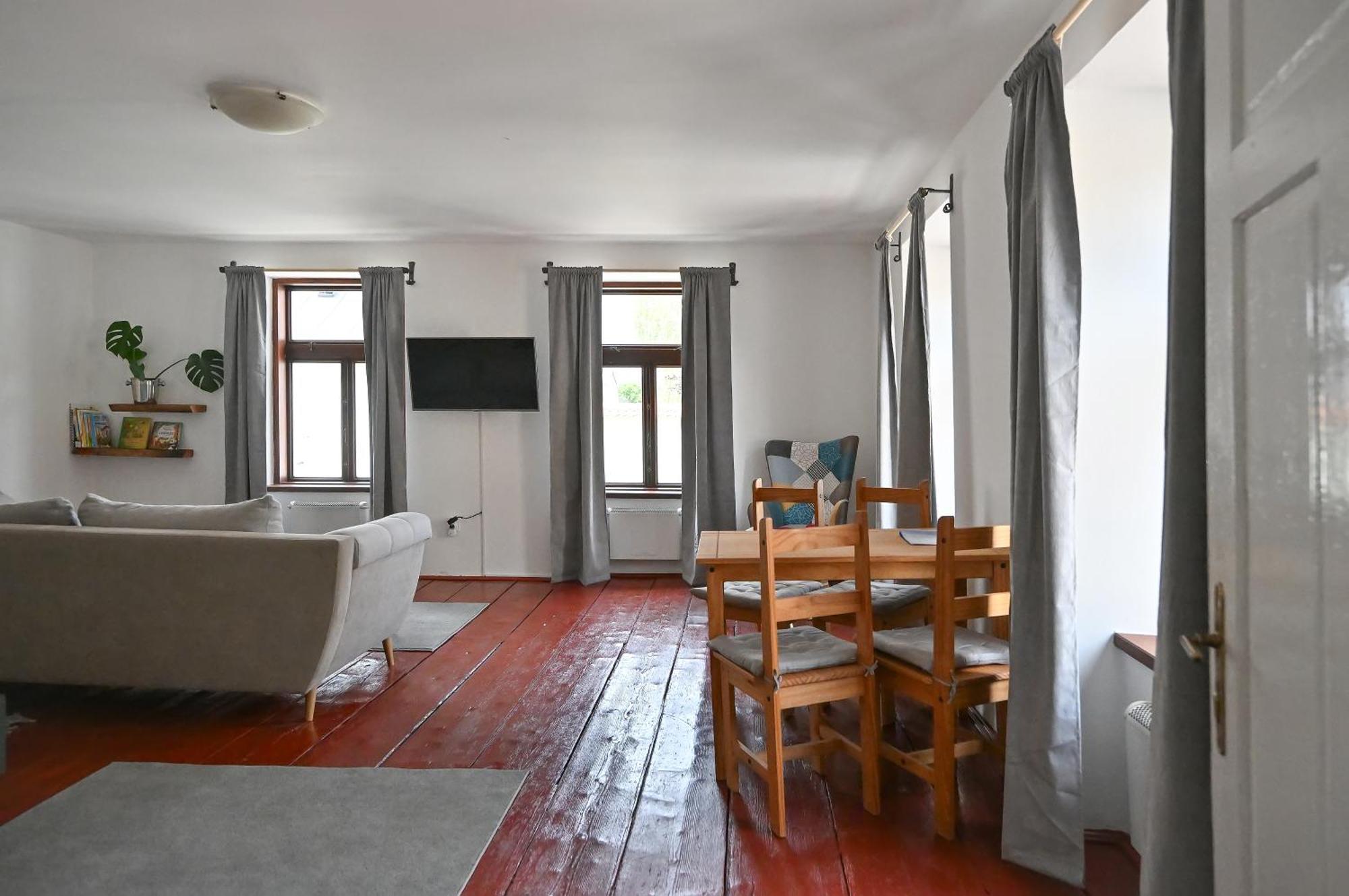 Apartman U Spinaru Тршешть Екстер'єр фото